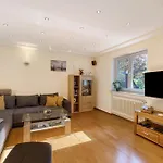 Cathleen Bohnert Appartement *
